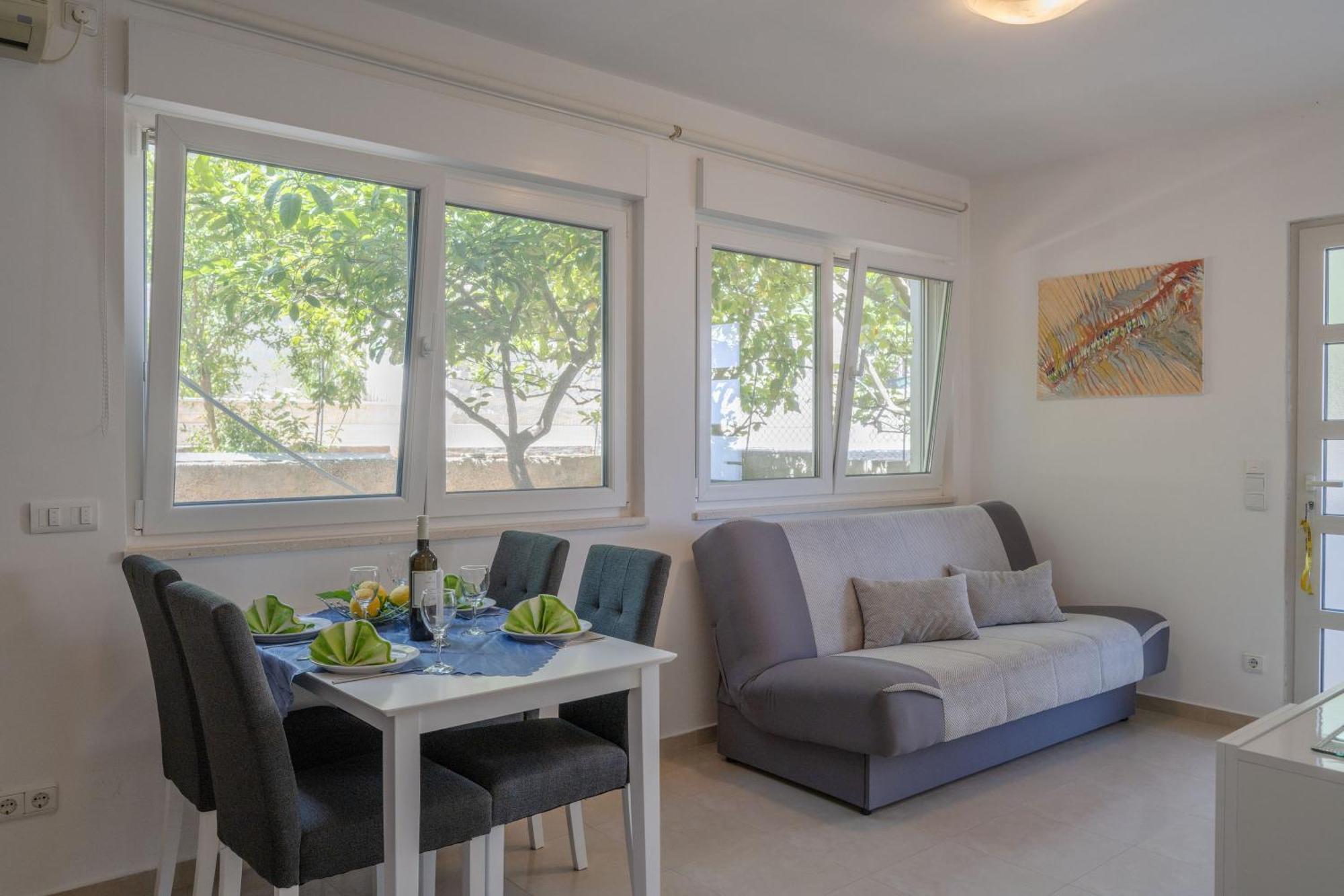Apartmani Marelic - Sun Beach Zavalatica Exterior photo