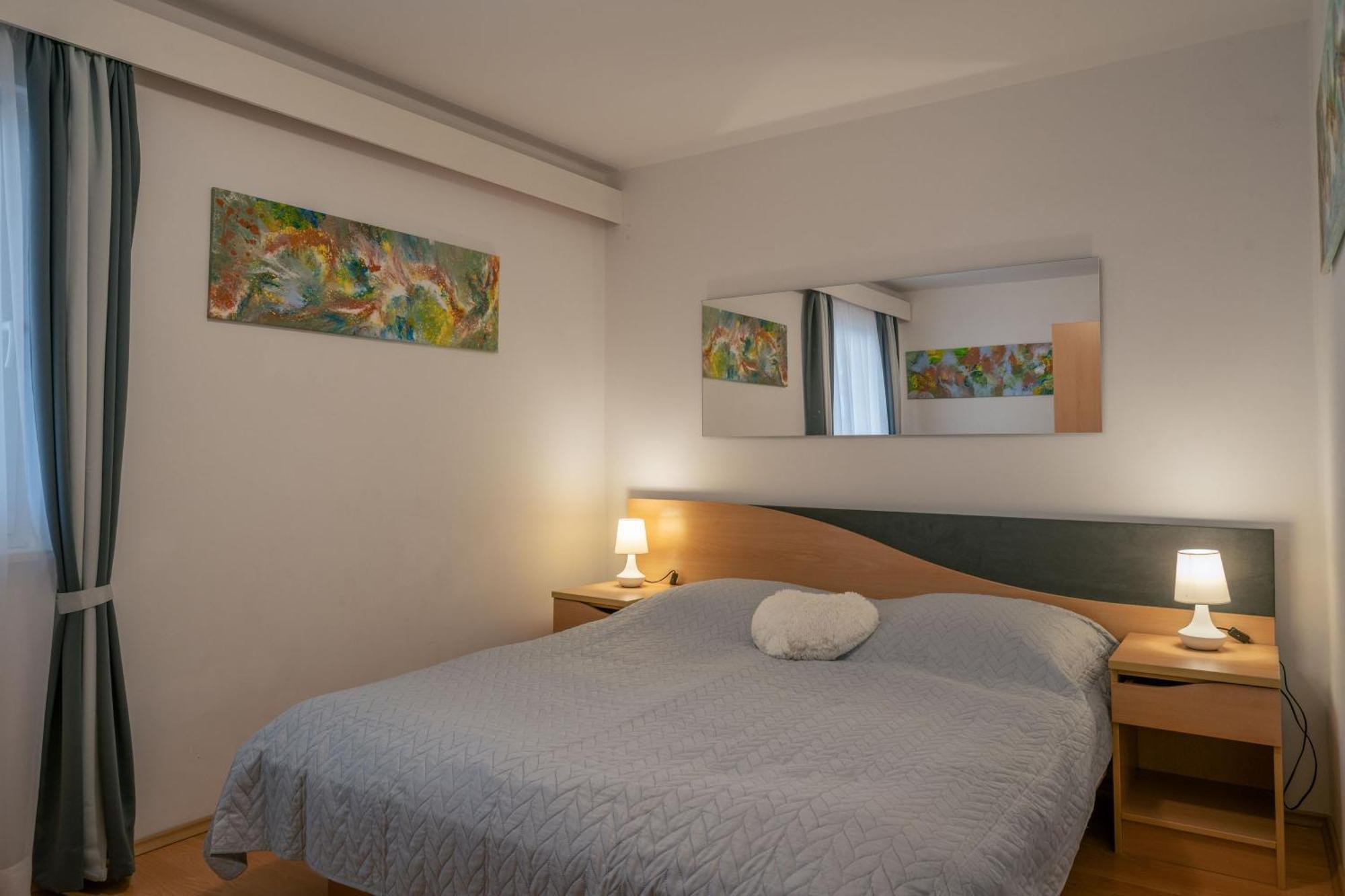 Apartmani Marelic - Sun Beach Zavalatica Exterior photo