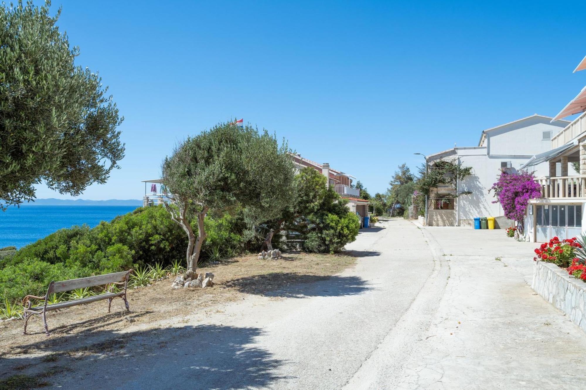 Apartmani Marelic - Sun Beach Zavalatica Exterior photo